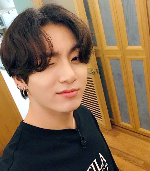 Jeon Jungkook is on Celebrity-Accounts.com