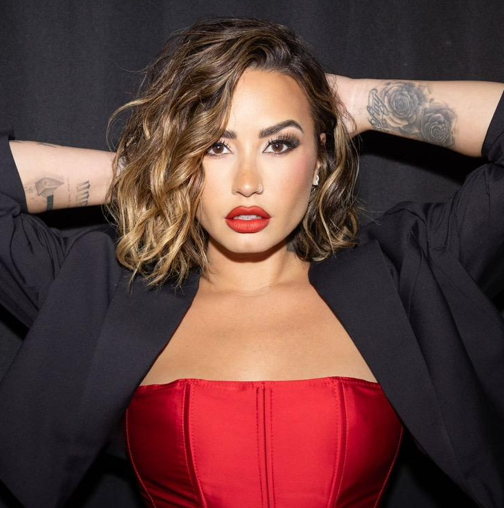 Demi Lovato is on Celebrity-Accounts.com